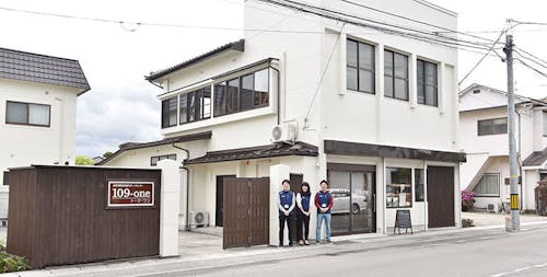 駅前通りの空き店舗をリノベーションしたできた109-one(トークワン)