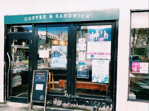 伊那市駅前のカフェ「コーヒーとサンドイッチおかもと」