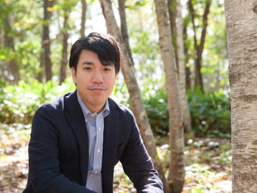 【長田 拓】1984年ドイツ生まれ。「森ビル」で街をマネジメントする部署に所属、ブランディングやプロモーションを学ぶ。2013年4月から「しもかわ観光協会」で事務局長を3年間務め、その後、本イベントの主催である「タウンプロモーション推進部」の統括部長として立ち上げから携わり、2018年には過去最高の移住者数を記録。翌年から「面白法人カヤック」で自治体にむけコミュニティ通貨の導入支援等をおこなう。