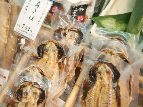 「電子レンジでチン!」して食べる干物。約25年前、お客様の声に応えて生まれた商品です。時代を捉え商品開発や変化をしてきました。