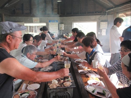 移住者交流会でのBBQで地元の野菜を堪能!