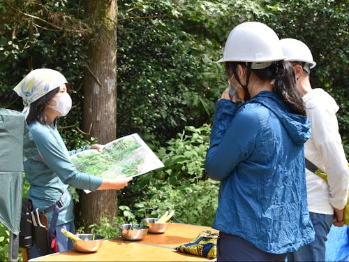 林業女子に森林のことを聞きましょう