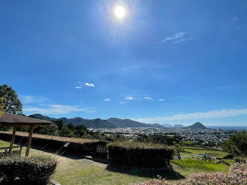 萩市の三角州を一望できる「陶芸の村公園展望広場」もおすすめ。