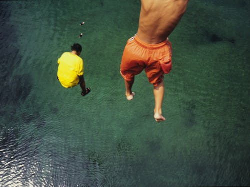 JUMP! (撮影:屋久島)