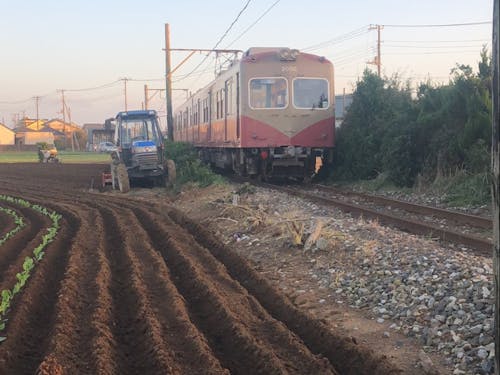銚子電鉄沿線での農作業