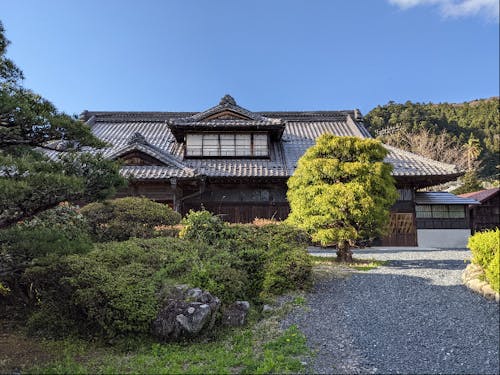 築150年の古民家から新たな地域の魅力が生まれていく瞬間に立ち会うことができます