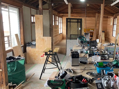 有志でDIYする施設