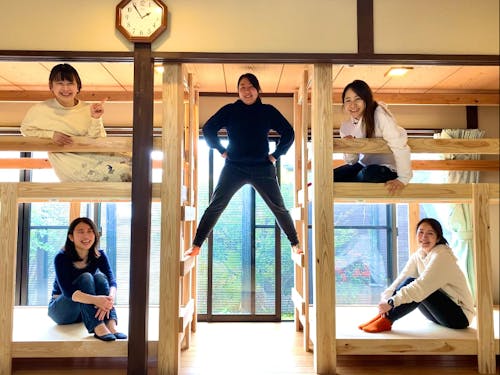 このベッドは、昨年度参加メンバーみんなでつくりました!