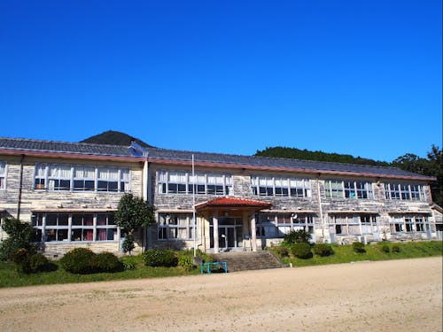 廃校になった三木里小学校