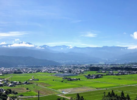 高台から見た宮田村～南アルプス