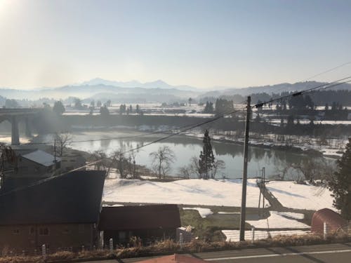 滞在先のインターンハウスから見える景色。八海山なども見えます。
