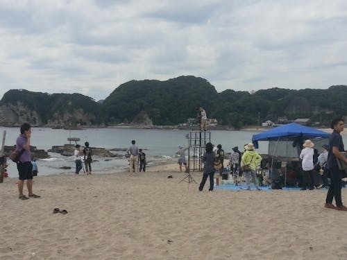 守谷海岸での撮影の様子。守谷海岸は映画・ドラマ・CMなど人気の撮影スポットです。