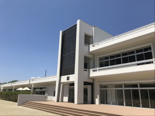 廃校となった小学校をリノベーションした施設「モトガッコ」