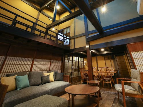 築140年の空き家を再生したIORI OJINMACHI