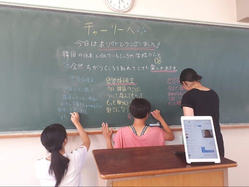 塾は学習をするだけの場所ではなく、生徒一人一人の興味を広げたり、夢を実現する場所です。生徒それぞれに寄り添い、伴走しながら夢中になれるものを探しています。