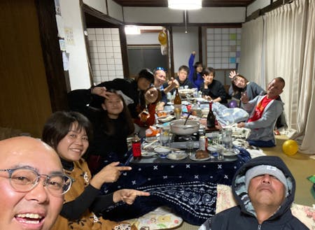 地域住民の皆さんと鍋パーティー!