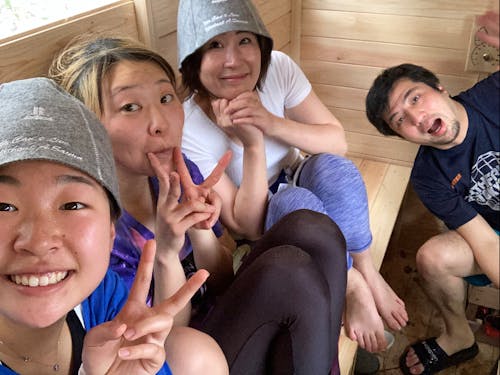 川辺にあるBoxサウナで座談会!