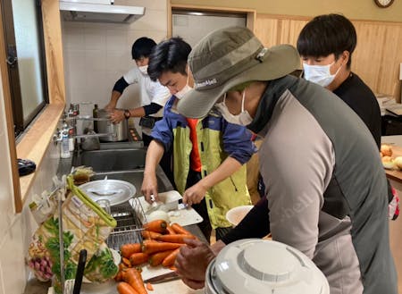 自分たちの野菜を、ワイワイ調理して試食するのも楽しみ~!