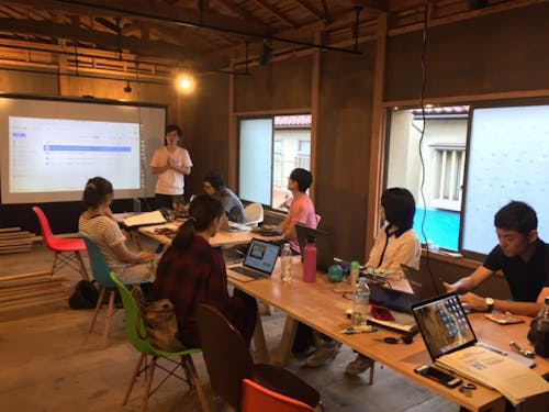 コワーキングスペースでの起業希望者向けの勉強会