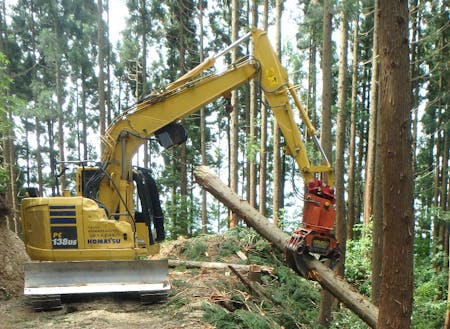 高性能林業機械での作業