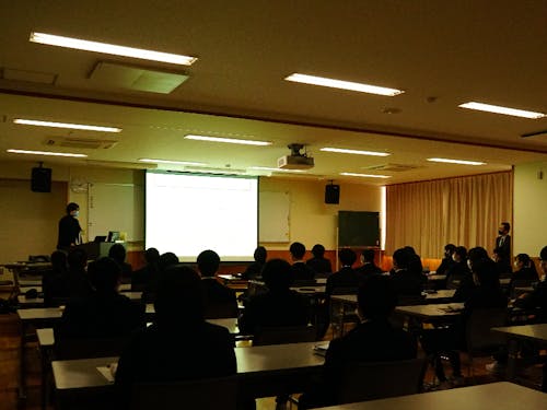 地元高校生向けにオンライン・キャリア教育イベントも実施しています