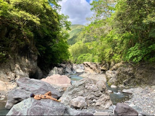 身近に雄大な自然が広がる遠山郷