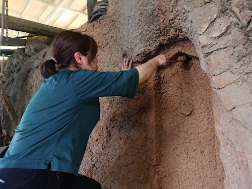 女性の製炭者も活躍中