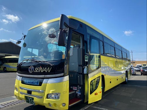 高知西南交通でバスの運転手も募集してます。