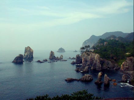 青海島（海上アルプス）は、遊歩道やキャンプ場から絶景を楽しめます☆