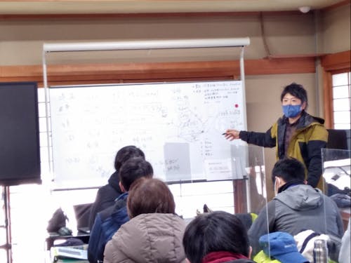 座学も充実!講師の先生に、遠慮なく質問できる雰囲気がステキ!