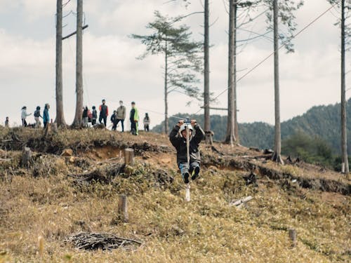 学校の授業では地域体験も積極的に取り組みます。