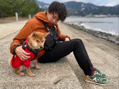 チームメンバー（ディレクター）。カメラと愛犬との時間がたまらなく愛おしい。