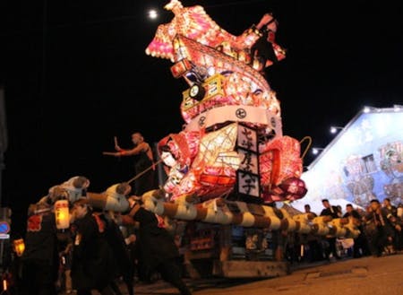 福野地域の伝統あるお祭り「福野夜高祭」2017年にユネスコ「プロジェクト未来遺産」に登録されています。