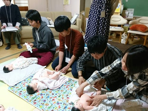 HAGUでは、保健師・助産師・管理栄養士による子育て支援の総合相談を行っています。