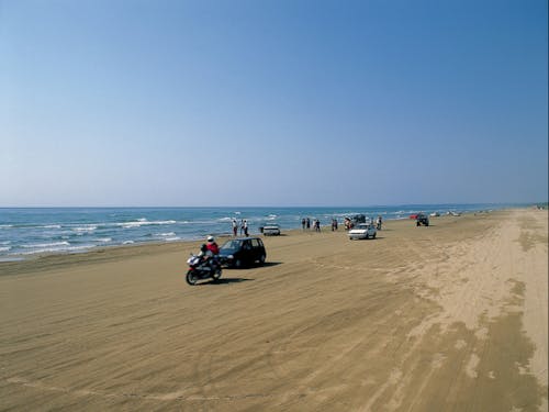 雄大な日本海で趣味や美味しいものを