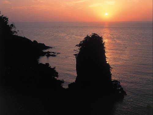 能登では日が昇るところ、落ちるところが見れます