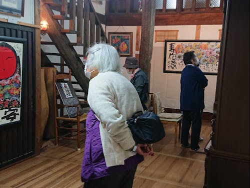 町内の古民家を利用した店舗で開催の展覧会
