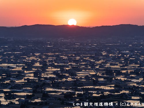 富山では田んぼの水入れも終わりました