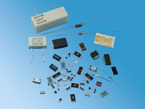 0.2×0.4mmという極小の抵抗器もあります!