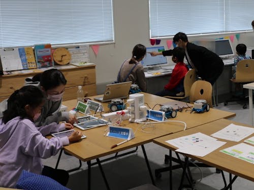 しごとセンター内での催し(Coder Dojo)のようす