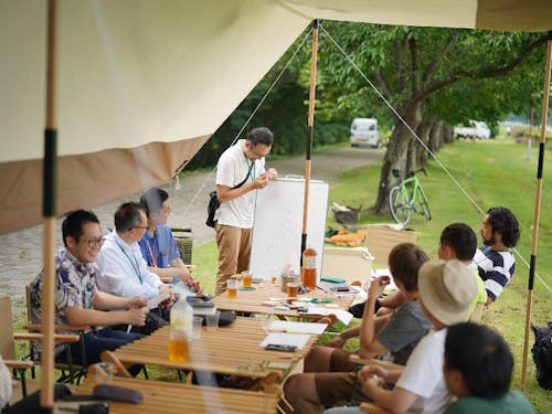 一緒に遊び、考え、動きましょう!!