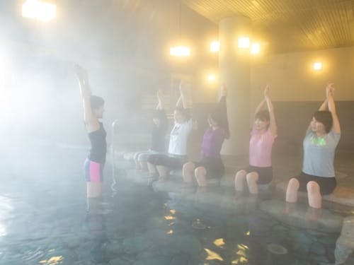 体験プログラムの中には城崎らしく温泉で行うものも!