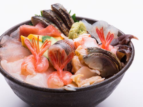 日本海の幸が詰まった丼