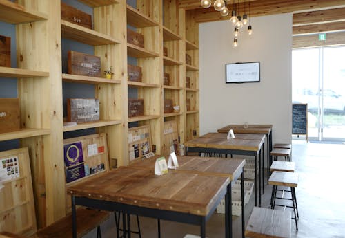 鎌倉駅から3分 ハイボールをみなさんで飲みましょう。