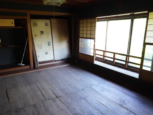 家の一室をリノベーション中