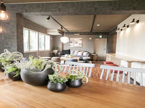 当施設内にあるラウンジも色々と活用可能です。