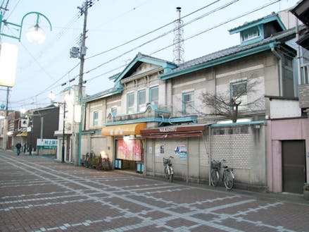 舞鶴市には国の有形文化財に登録されている2軒の銭湯があります。