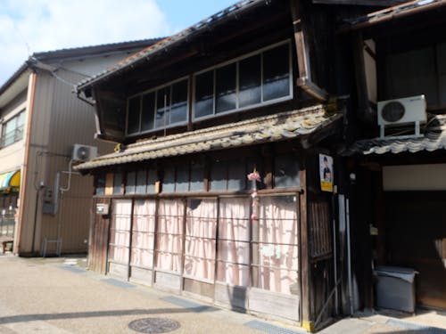 廃業してしまった八百屋