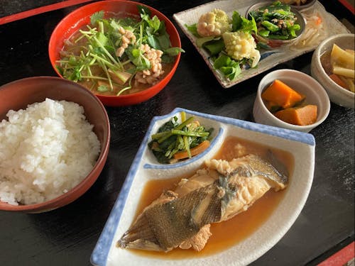 相澤さんが飲食店で提供する食事