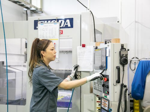 なかなか見れない企業の中も見学できちゃうかも!